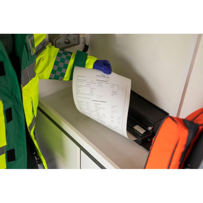 BROTHER&nbsp;PJ-823, mobil, Thermodirekt, DIN A4 Dokumentendrucker, 300dpi, schwarz